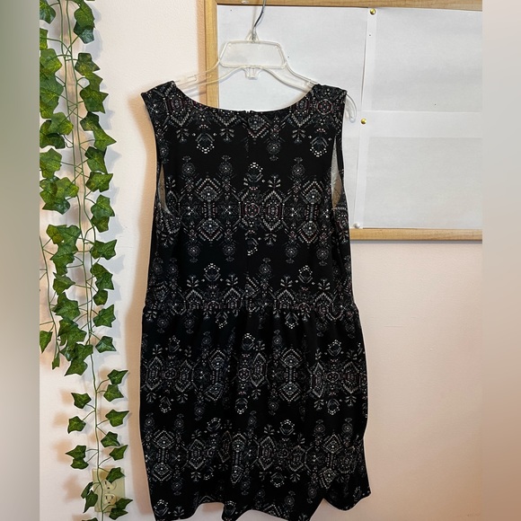 Xhilaration Patterned and Black Dress - Picture 2 of 10